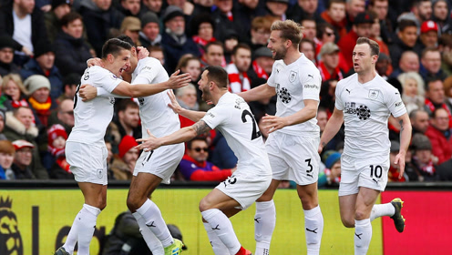 《高达破坏者 4》网络测试宣传片公开：探索新作亮点