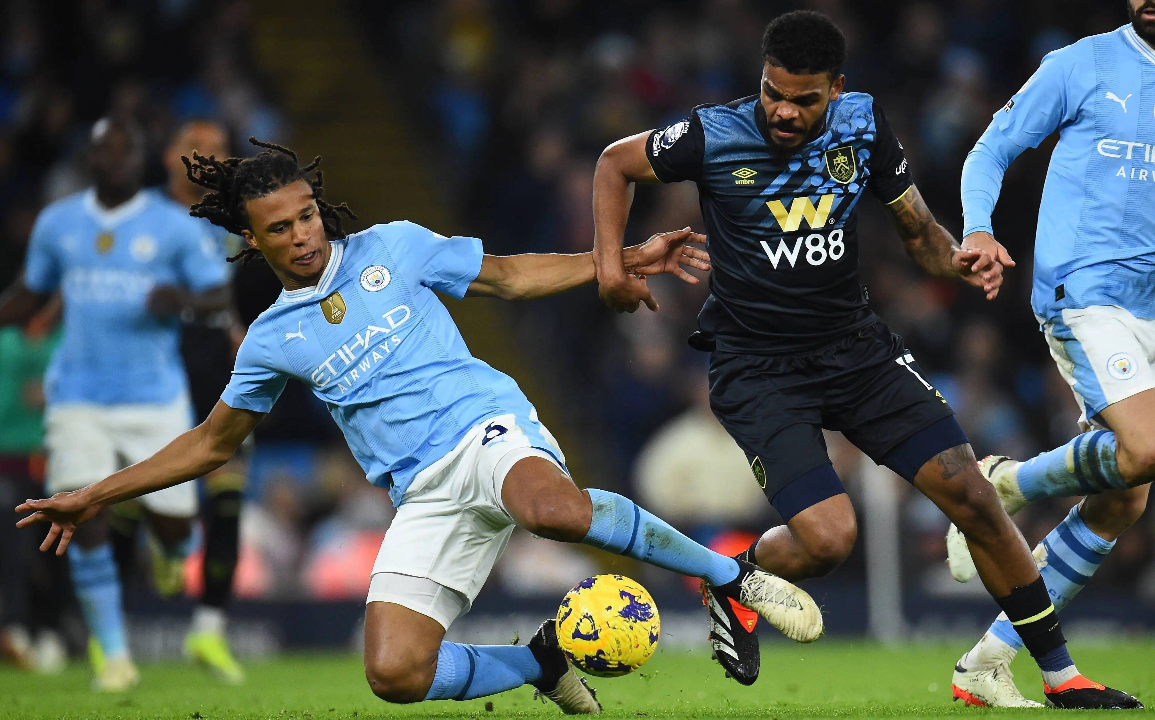 重庆铜梁龙两名球员入选国足大名单