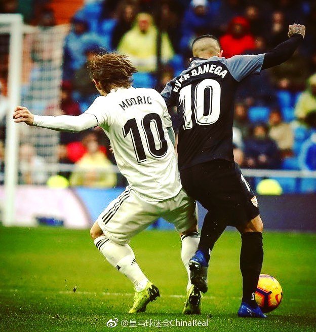 《球球大作战》元宵盛会已开启，元宵千机伞孢子、吞噬特效免费领